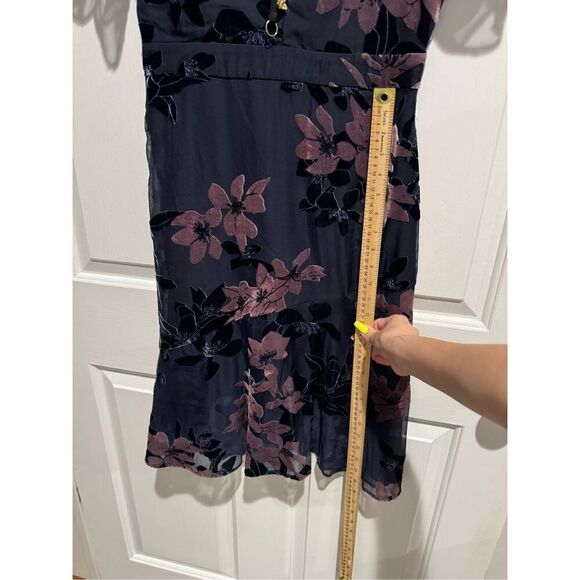 NWOT Sam Edelman Burnout Flutter Sleeves Velvet Floral Flare Sheath Hem Dress 4 - Picture 13 of 16